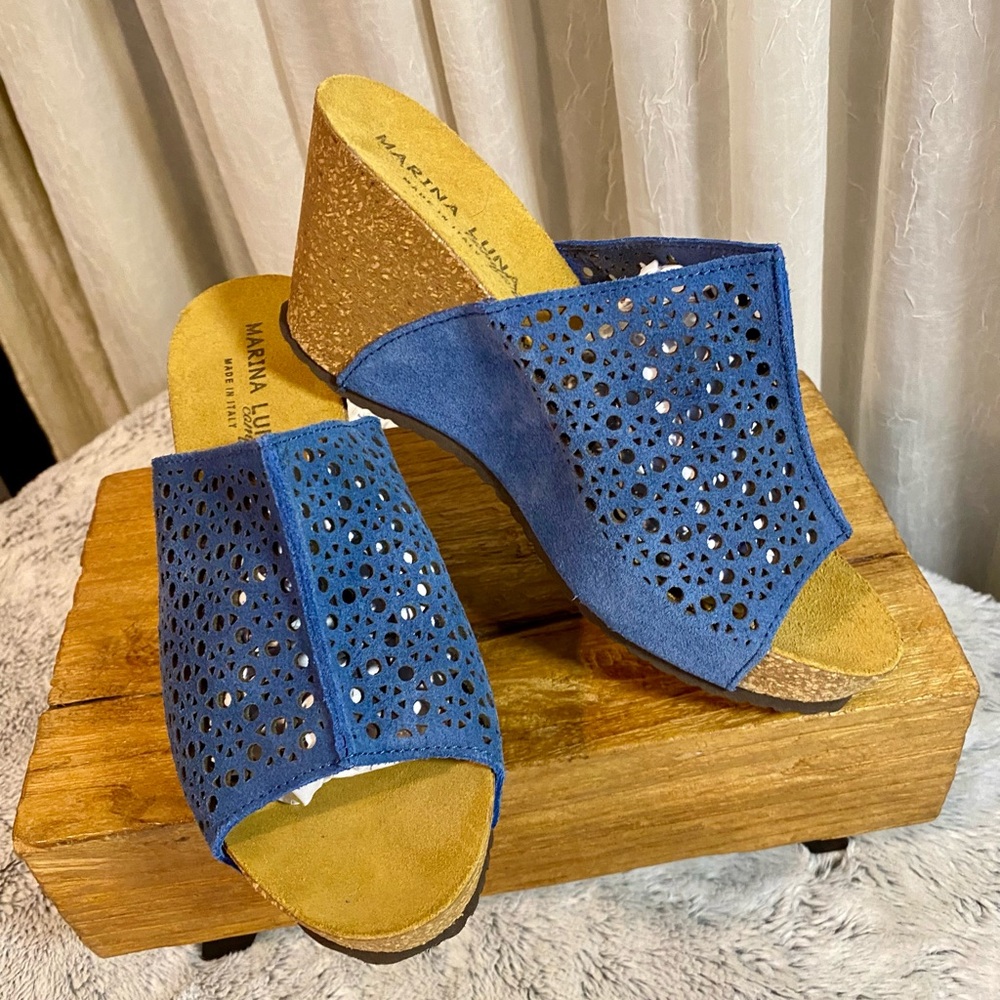 New without box. Blue Marina Luna Comfort perforated wedge Size 7.5